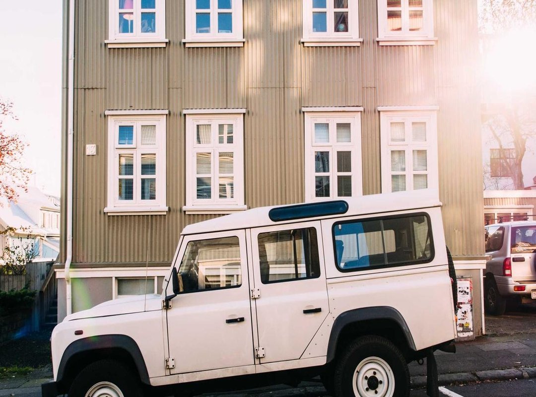 Meet the Main Characters: Zeynep and Halil